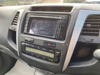 Toyota Hilux 3.0 D-4D Invincible Pickup 4dr Diesel Auto 4WD (227 g/km, 171 bh