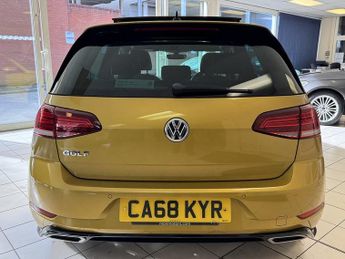 Volkswagen Golf TSI EVO R-Line