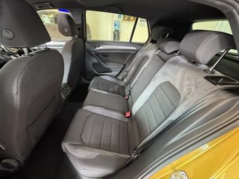 Volkswagen Golf TSI EVO R-Line