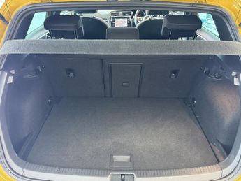 Volkswagen Golf TSI EVO R-Line