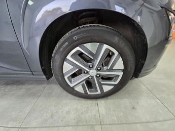 Hyundai KONA Premium