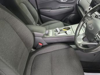 Hyundai KONA Premium