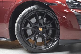 Porsche Taycan Performance Plus 93.4kWh GTS Saloon 4dr Electric Auto 4WD (11kW 