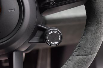 Porsche Taycan Performance Plus 93.4kWh GTS Saloon 4dr Electric Auto 4WD (11kW 