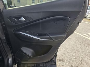 Vauxhall Grandland X 1.2 Turbo Sport Nav SUV 5dr Petrol Auto Euro 6 (s/s) (130 ps)