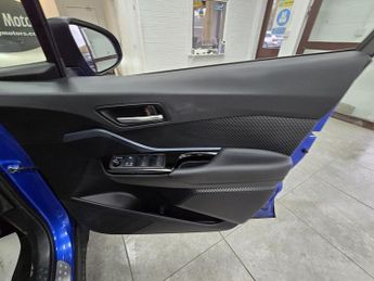 Toyota C-HR VVT-h Design