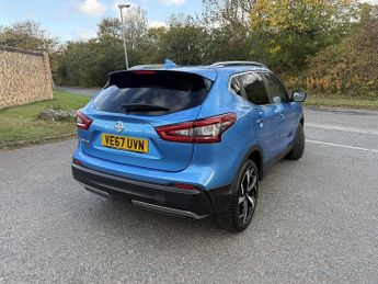 Nissan Qashqai 1.6 dCi Tekna SUV 5dr Diesel XTRON Euro 6 (s/s) (130 ps)