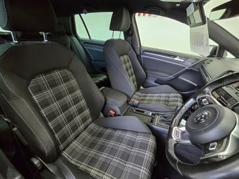 Volkswagen Golf TDI BlueMotion Tech GTD