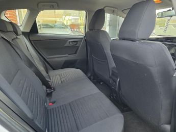 Toyota Auris 1.2 VVT-i Business Edition Hatchback 5dr Petrol CVT Euro 6 (s/s)