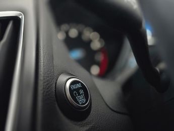 Ford Focus T EcoBoost Titanium X