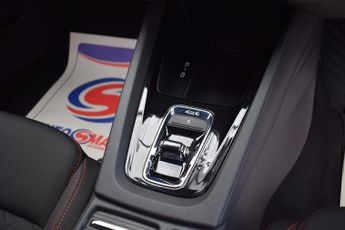 Skoda Octavia 2.0 TDI vRS Estate 5dr Diesel DSG 4WD Euro 6 (s/s) (200 ps)