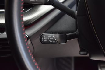 Skoda Octavia 2.0 TDI vRS Estate 5dr Diesel DSG 4WD Euro 6 (s/s) (200 ps)