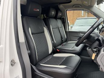 Volkswagen Transporter T6.1 T30 110 SWB