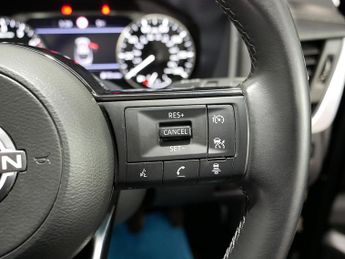 Nissan Qashqai DIG-T MHEV Acenta Premium