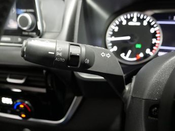 Nissan Qashqai DIG-T MHEV Acenta Premium