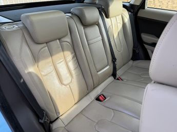 Land Rover Range Rover Evoque 2.2 SD4 Pure SUV 5dr Diesel Auto 4WD Euro 5 (190 ps)