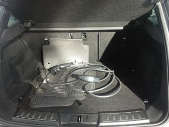 Land Rover Range Rover Evoque P300e R-Dynamic S