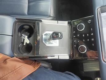 Land Rover Range Rover Evoque P300e R-Dynamic S