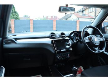 Suzuki Swift Dualjet MHEV SZ-L