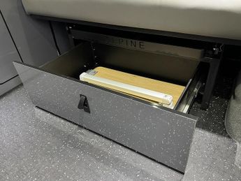 Volkswagen Transporter T6 T30 150 DSG LWB Highline