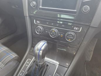 Volkswagen Golf 1.4 TSI GTE Hatchback 5dr Petrol Plug-in Hybrid DSG Euro 6 (s/s)