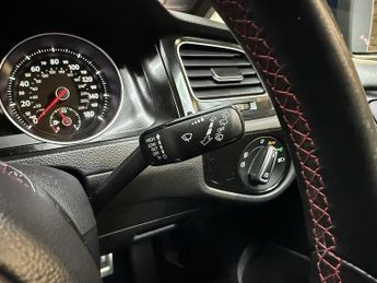 Volkswagen Golf 2.0 TSI BlueMotion Tech GTI Hatchback 5dr Petrol DSG Euro 6 (s/s