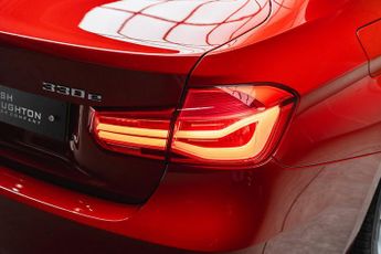 BMW 3 Series 2.0 330e 7.6kWh M Sport Saloon 4dr Petrol Plug-in Hybrid Auto Eu