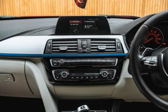 BMW 3 Series 2.0 330e 7.6kWh M Sport Saloon 4dr Petrol Plug-in Hybrid Auto Eu