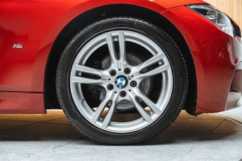 BMW 3 Series 2.0 330e 7.6kWh M Sport Saloon 4dr Petrol Plug-in Hybrid Auto Eu