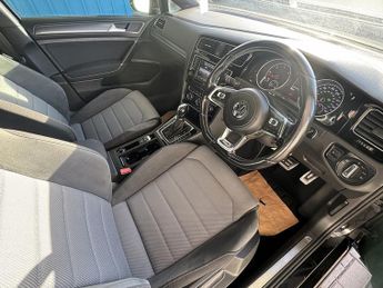 Volkswagen Golf TDI BlueMotion Tech R-Line