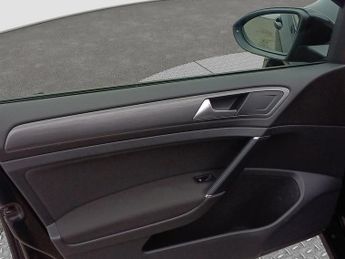 Volkswagen e-Golf e-Golf