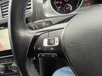 Volkswagen e-Golf e-Golf