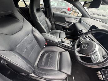 Mercedes-Benz CLA CLA200 AMG Line