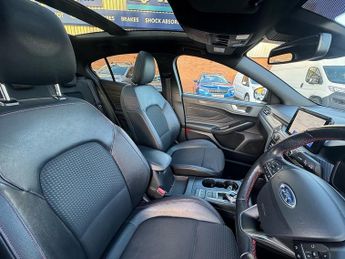 Ford Focus EcoBlue ST-Line X