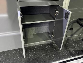 Volkswagen Transporter T6.1 T32 110 LWB