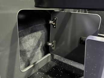 Volkswagen Transporter T6.1 T32 110 LWB