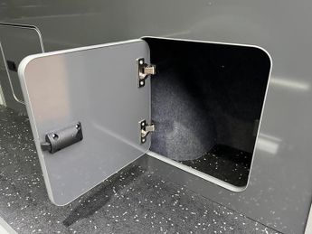 Volkswagen Transporter T6.1 T32 110 LWB