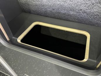 Volkswagen Transporter T6.1 T32 110 LWB