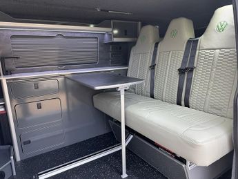 Volkswagen Transporter T6.1 T32 110 LWB