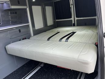 Volkswagen Transporter T6.1 T32 110 LWB