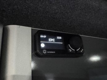 Volkswagen Transporter T6.1 T32 110 LWB