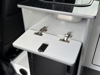 Volkswagen Transporter T6.1 T32 150 DSG SWB Highline