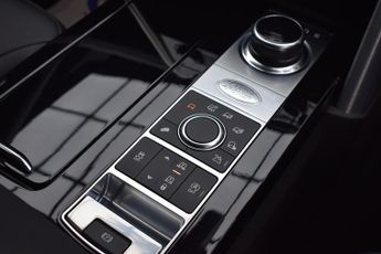 Land Rover Discovery SD V6 HSE