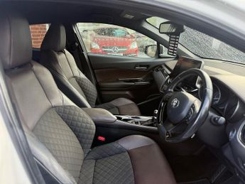 Toyota C-HR 1.8 VVT-h Excel SUV 5dr Petrol Hybrid CVT Euro 6 (s/s) (122 ps)
