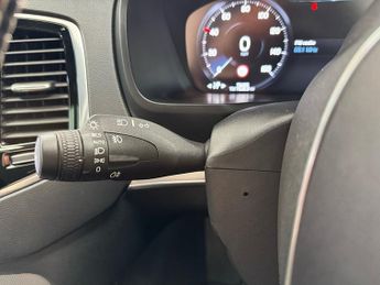 Volvo XC90 B5 MHEV R-Design