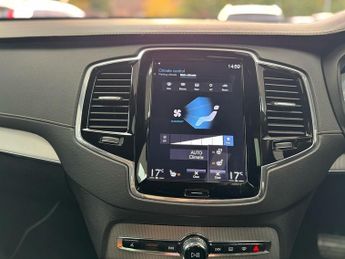 Volvo XC90 B5 MHEV R-Design