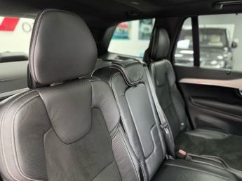 Volvo XC90 B5 MHEV R-Design