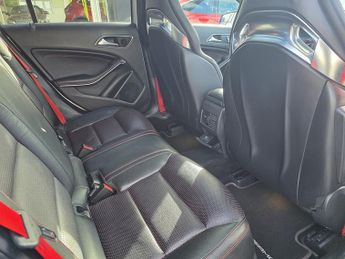 Mercedes-Benz A Class 2.0 A45 AMG (Premium) Hatchback 5dr Petrol SpdS DCT 4MATIC Euro 