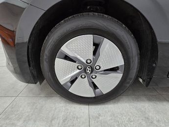 Hyundai IONIQ h-GDi Premium