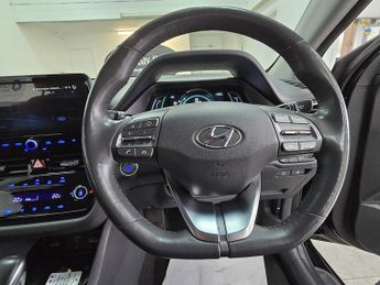 Hyundai IONIQ h-GDi Premium